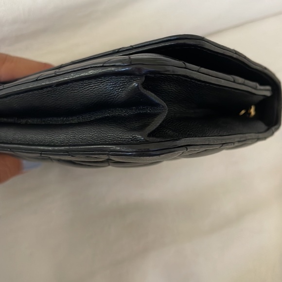 Chanel wallet on a chain - Picture 4 of 4